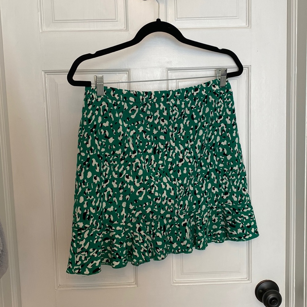 Super down green cheetah print skirt